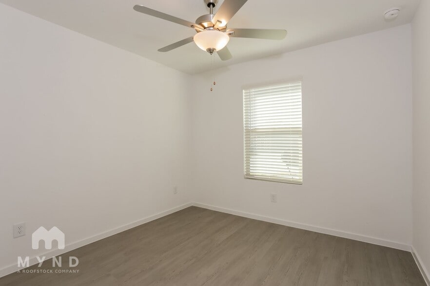 Building Photo - 2757 Mistwood Dr