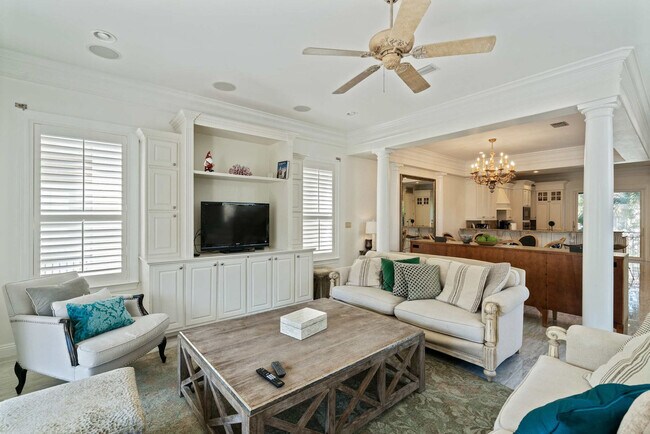 Building Photo - 4802 Ocean Blvd