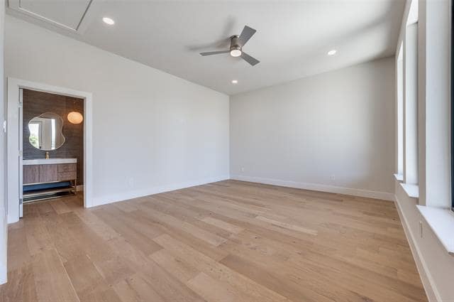 Building Photo - 9409 Lenel Pl