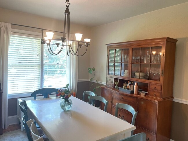 Building Photo - Crestview Home walking distance to Normaltown