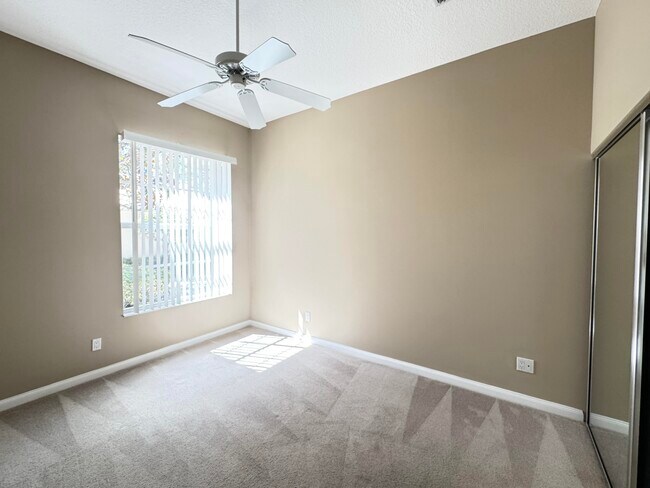 Building Photo - 8264 Pine Cay Rd