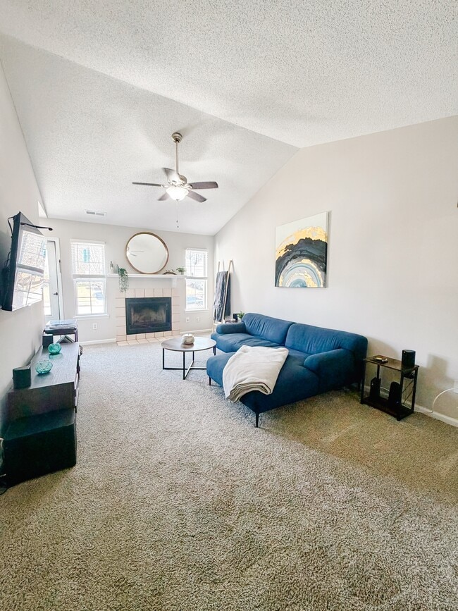 Building Photo - 159 Brenda Dr