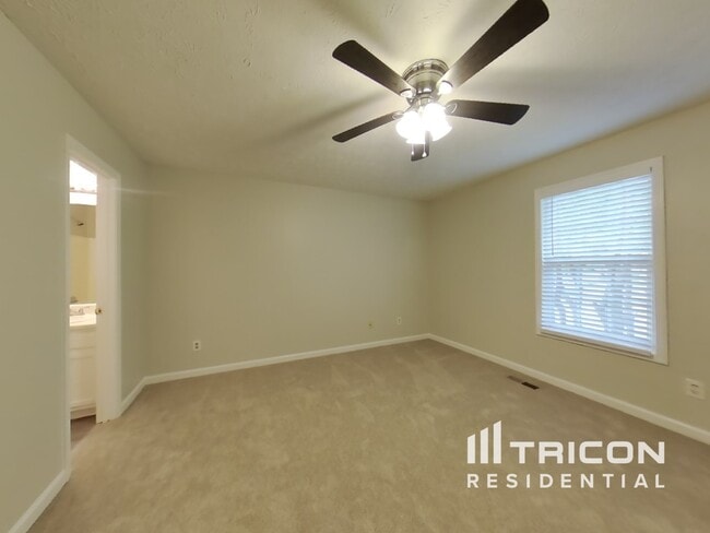 Building Photo - 547 Nottingham Dr