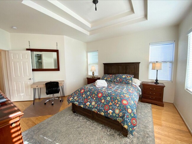 Building Photo - FURNISHED Mission Valley TOWNHOME! Enjoy S...