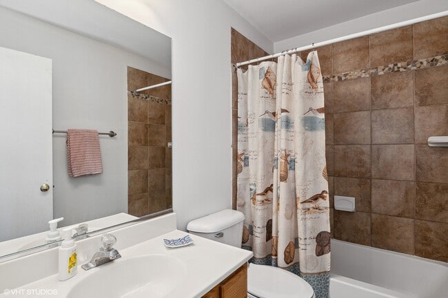 Building Photo - 1094 Manchester Cir