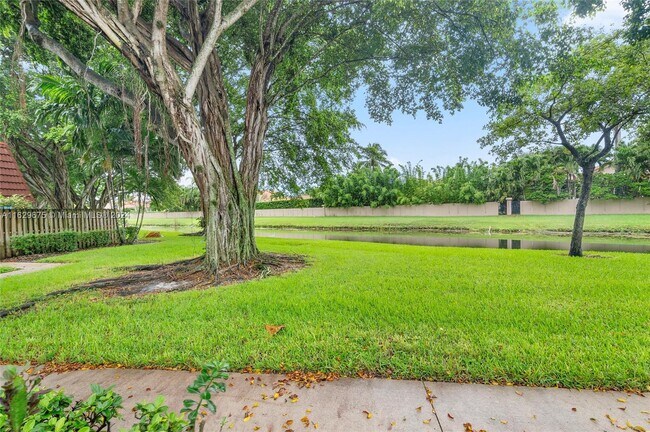 Building Photo - 751 NW 99th Cir