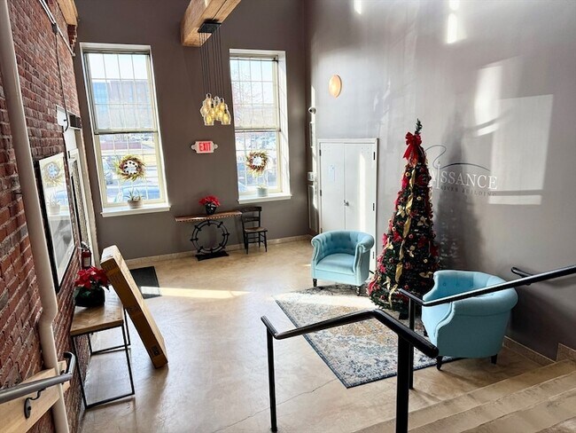 Building Photo - 35 Riverwalk Way