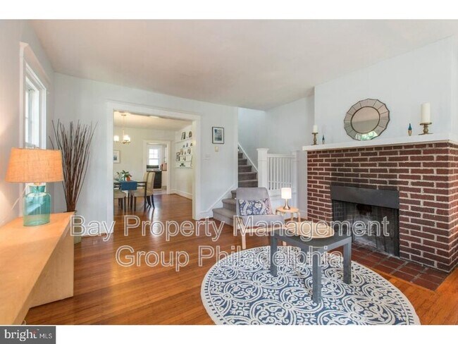 Building Photo - 501 E Mt Airy Ave