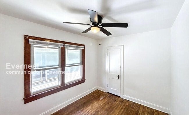 Building Photo - 661 S Burgess Ave