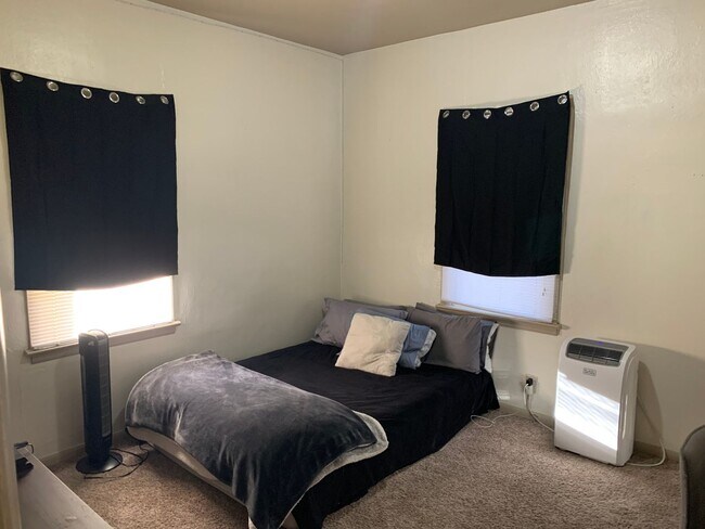 Building Photo - 1821 7th Ave