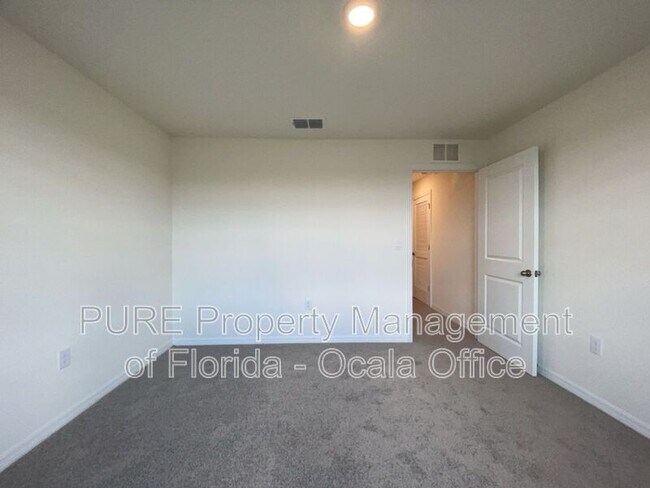 Building Photo - 7084 SW 136th Ln
