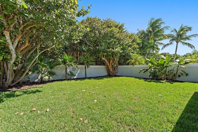 Building Photo - 139 Sand Pine Dr