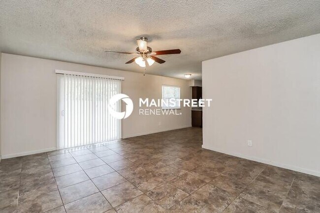 Building Photo - 3 Bedroom Pet-Friendly Home in Fort Worth, TX with Main Street Renewal