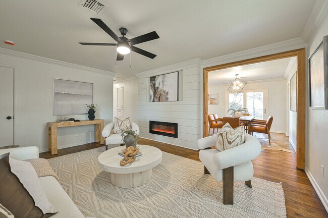 Building Photo - 416 Betty Ln