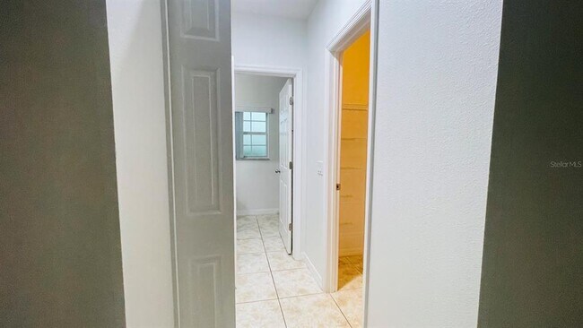 Building Photo - 4044 Marina Isle Dr