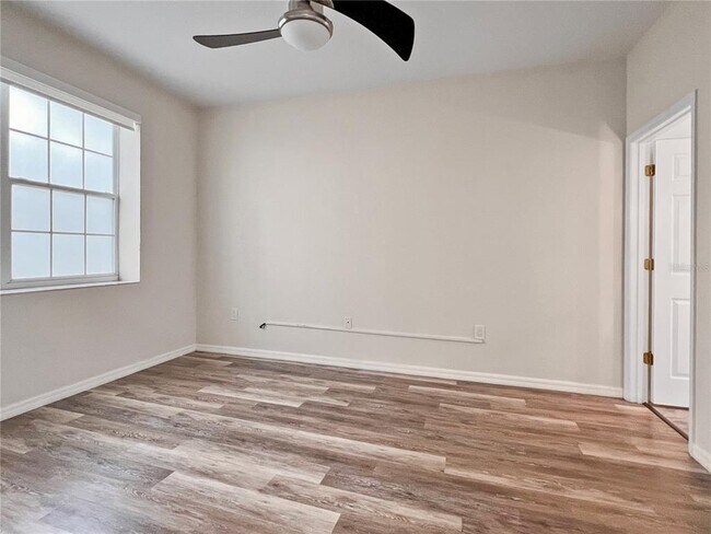 Building Photo - 6412 Rosefinch Ct