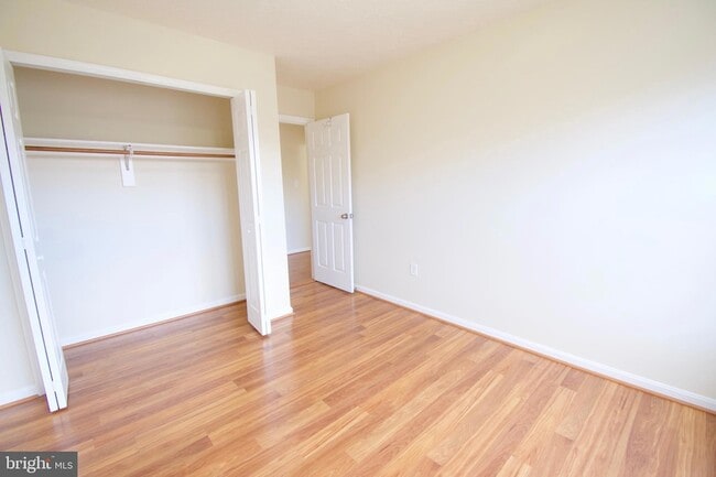 Building Photo - 5026 Dorchester Cir