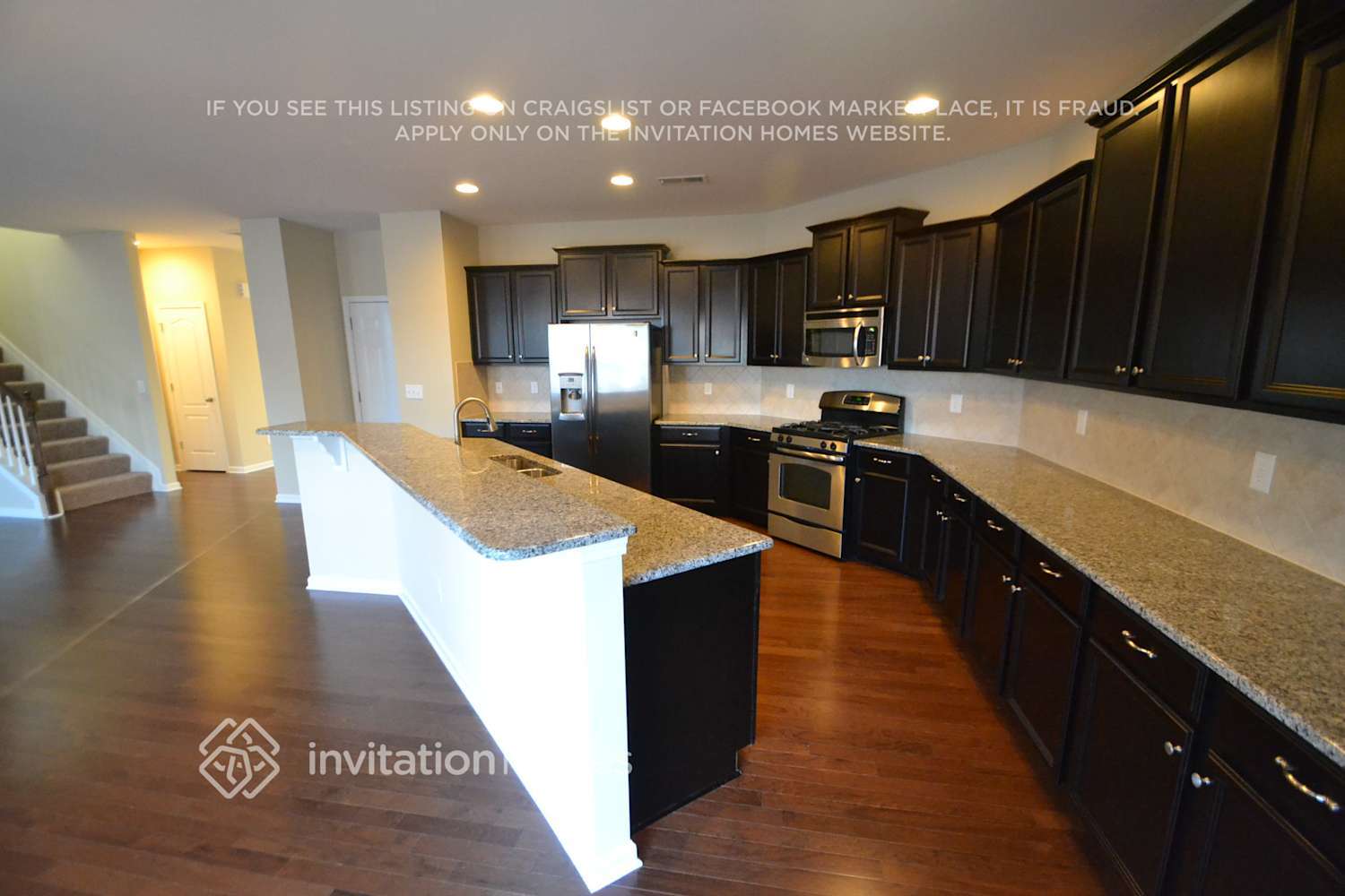 Building Photo - 2717 Lawson Dr