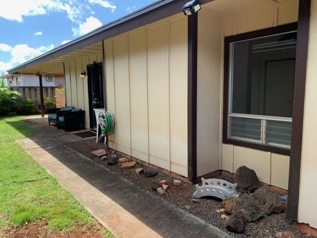 Building Photo - Waipio Gentry 3 bedroom, 2 bath house with garage - Avail now!
