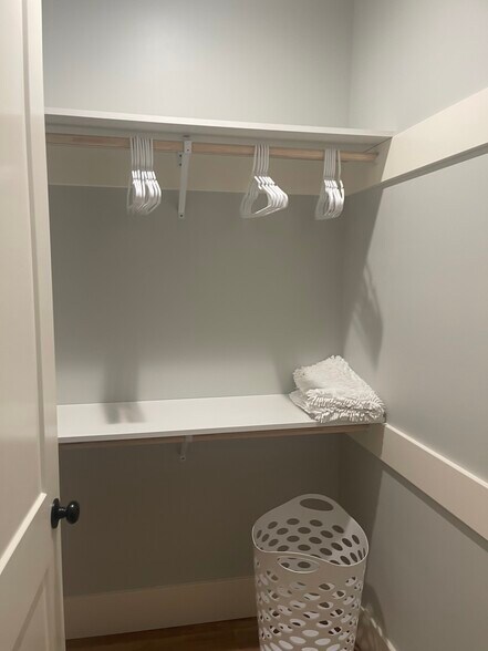 Building Photo - 734 Campbell St