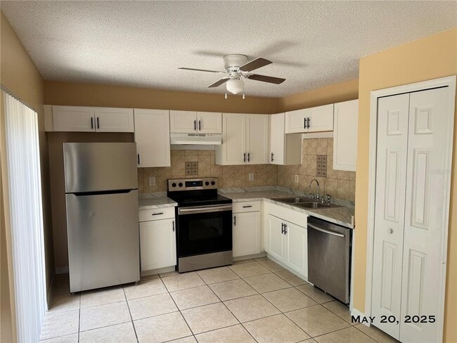 Building Photo - 5083 Luna Negra Dr