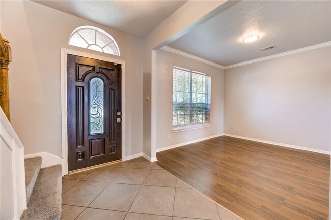 Building Photo - 16814 Benwick Dr