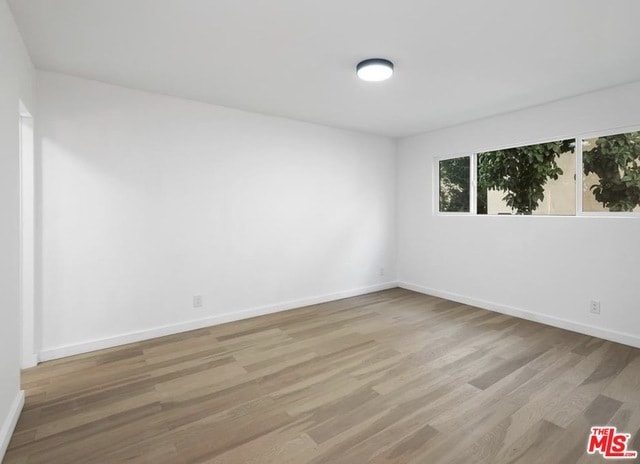 Building Photo - 560 Kings Rd