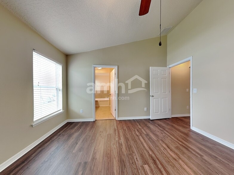 Building Photo - 915 Branchwood Way