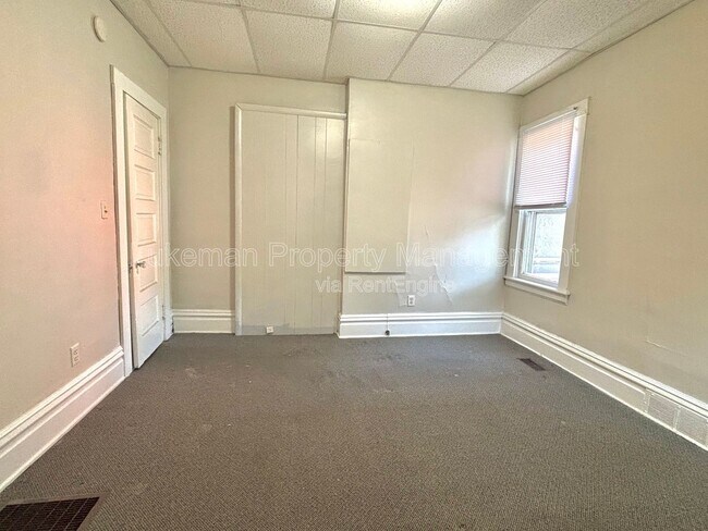 Building Photo - 530 Locust St