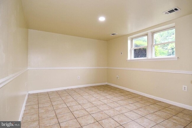 Building Photo - 13303 Huntington Ln