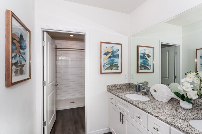 Building Photo - 11815 Mountain Retreat Ln