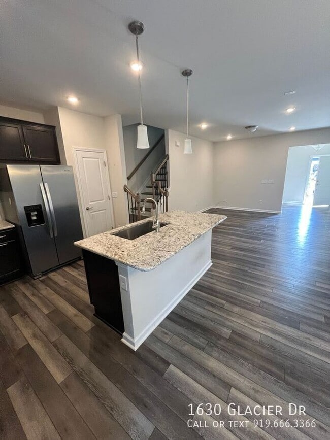 Building Photo - 1630 Glacier Dr