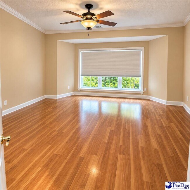 Building Photo - 2132 Sumac Dr