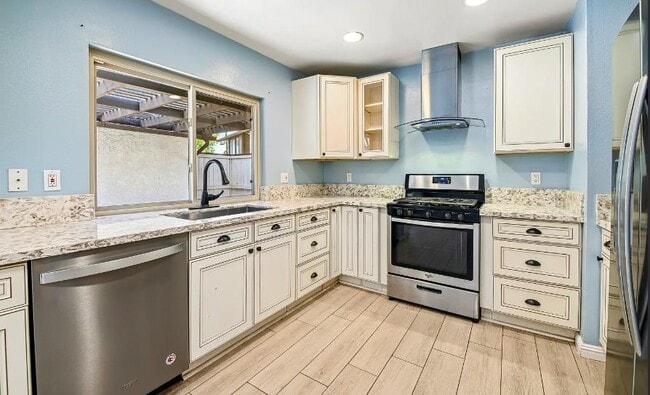 Building Photo - 1722 Aspen Village Way