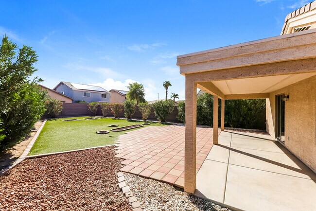 Building Photo - 1465 S 230th Dr