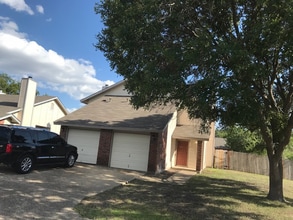 Building Photo - 7002 Silver Canyon