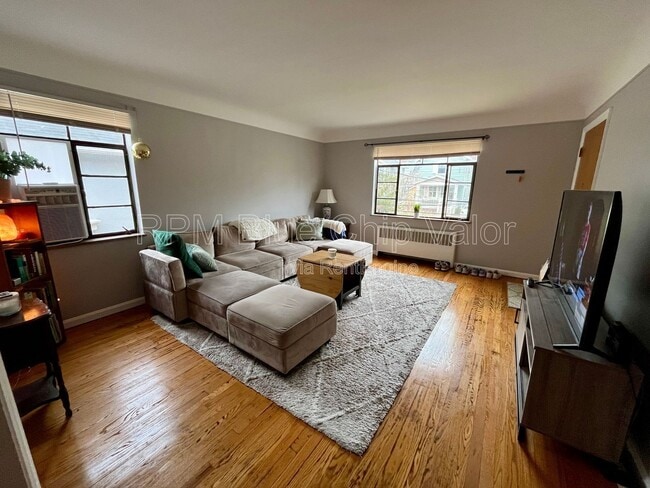 Building Photo - 3522 Pembroke Ave