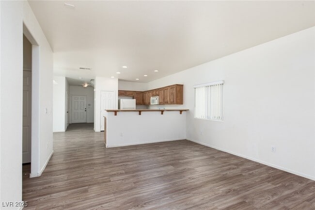 Building Photo - 3636 E Carisbrook Dr