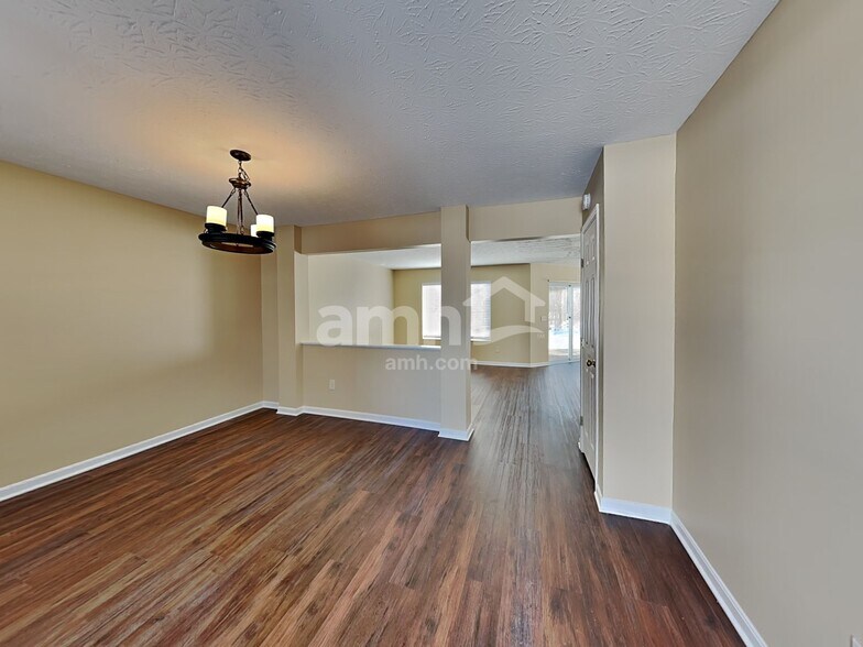 Building Photo - 6540 Black Forest Ct