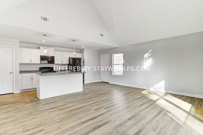 Building Photo - 2927 Beechmont St