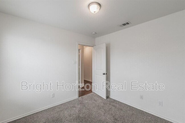 Building Photo - 8117 Doreen Ave