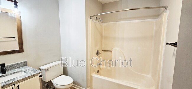 Building Photo - 47 Bell Cir