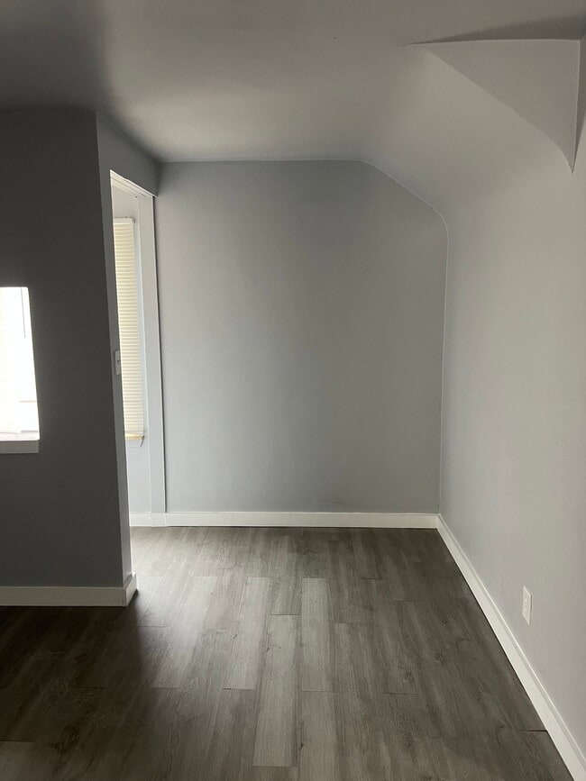 Building Photo - 1646 21st St