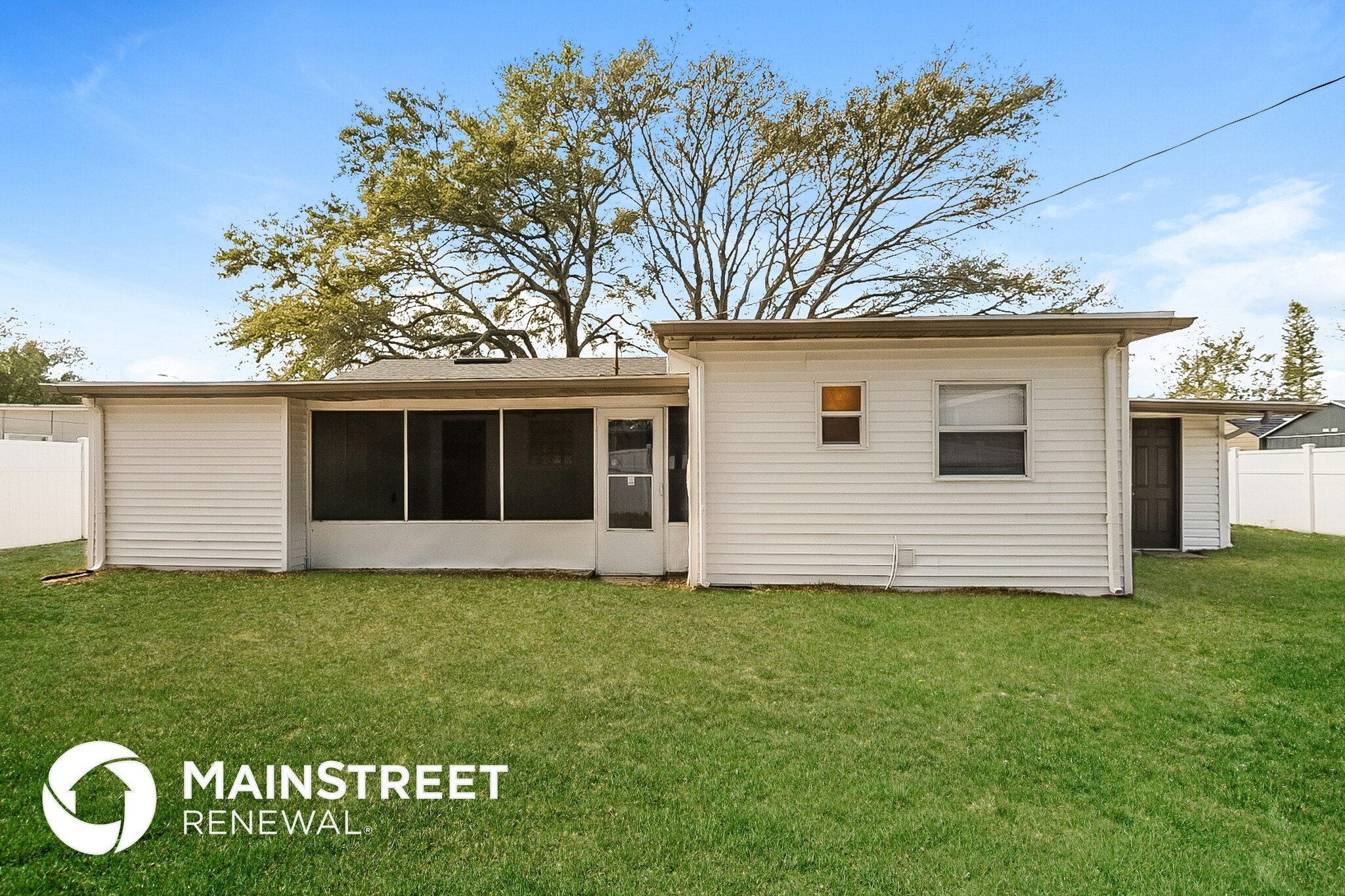 Building Photo - 7213 Organdy Dr N