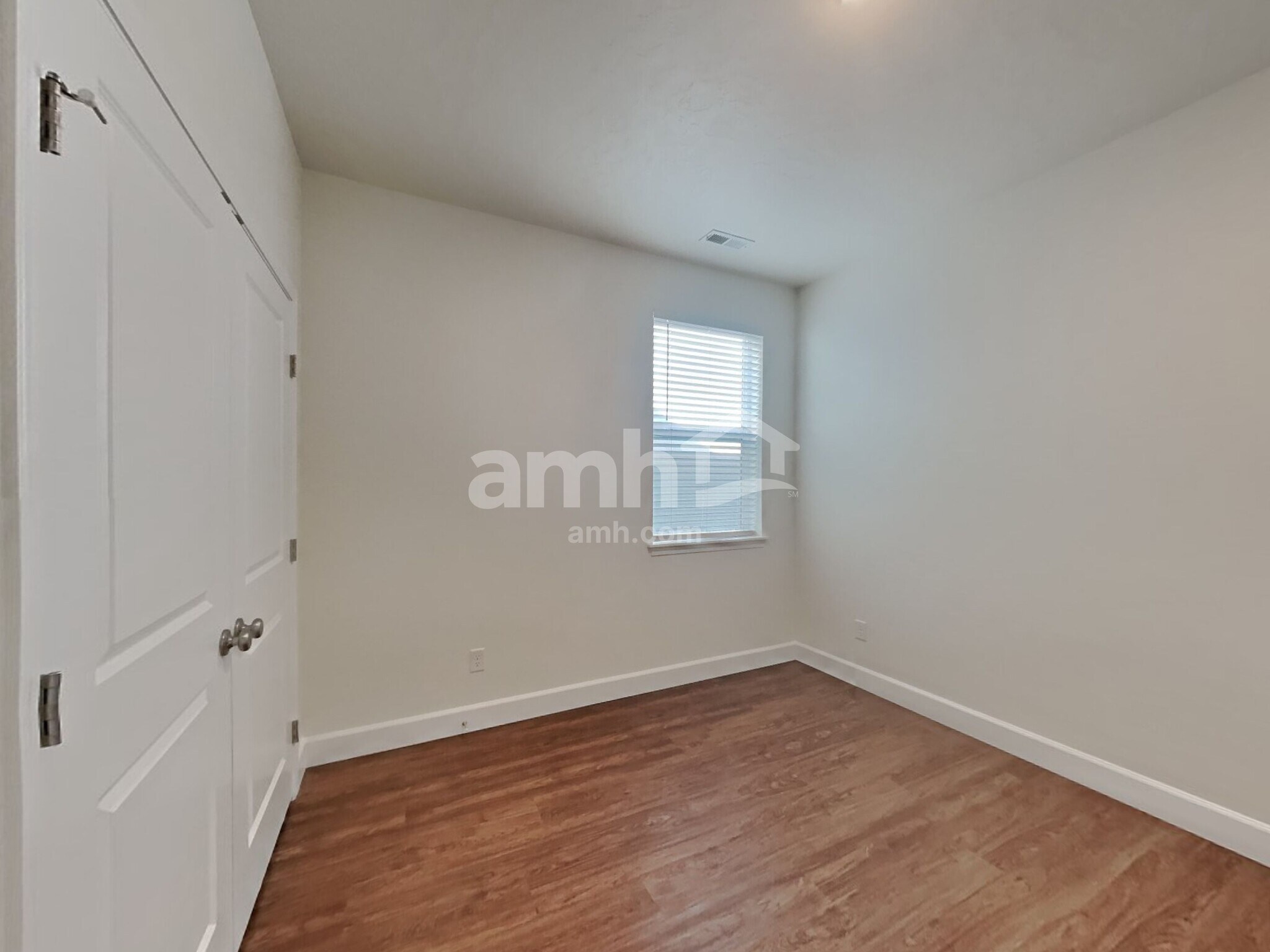 Building Photo - 236 E Sicily Dr