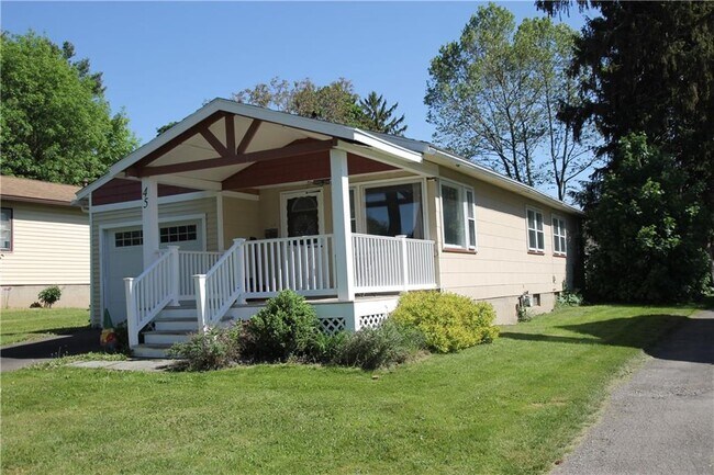 Primary Photo - 45 Brighton Park