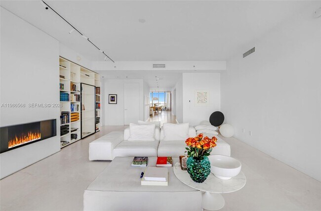 Building Photo - 9705 Collins Ave