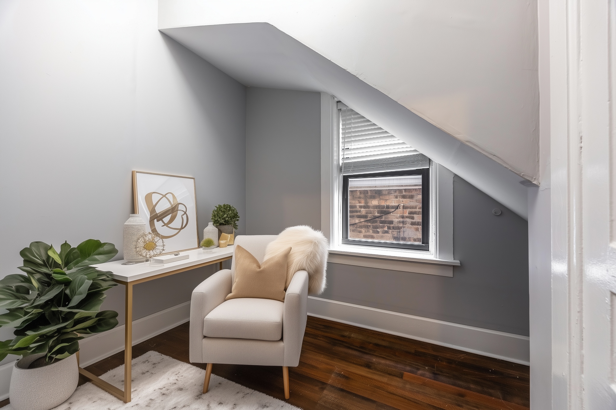 Building Photo - 2031 W Moffat St