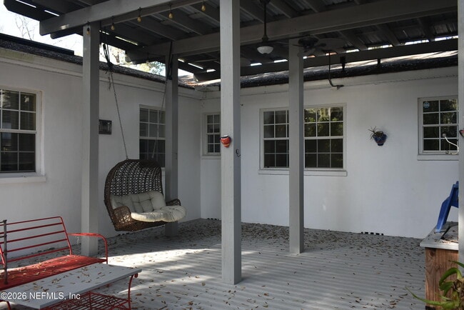 Building Photo - 2836 Ionic Ave