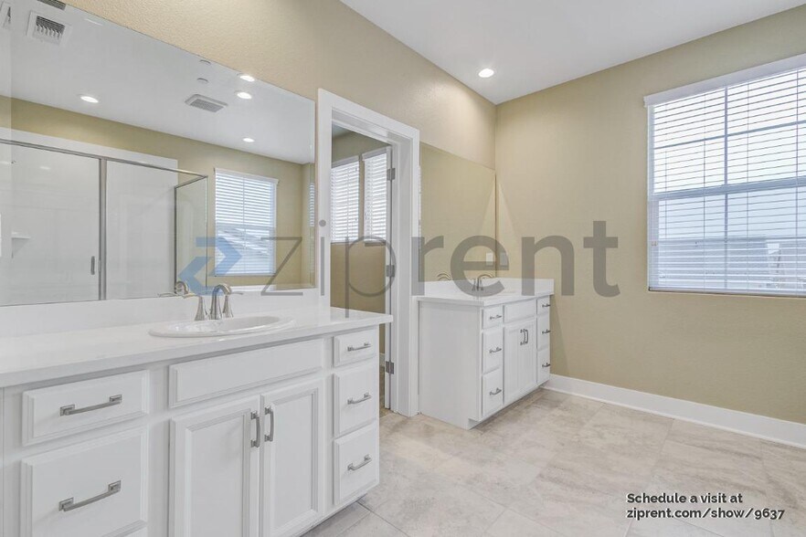 Building Photo - 778 Hydrangea Dr